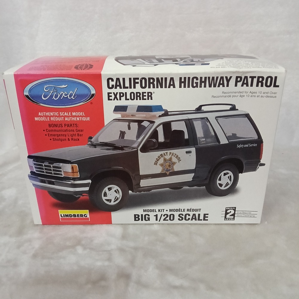 Lindberg Ford Explorer California Highway Patrol CHP Model Kit 1/20 Scale 72586